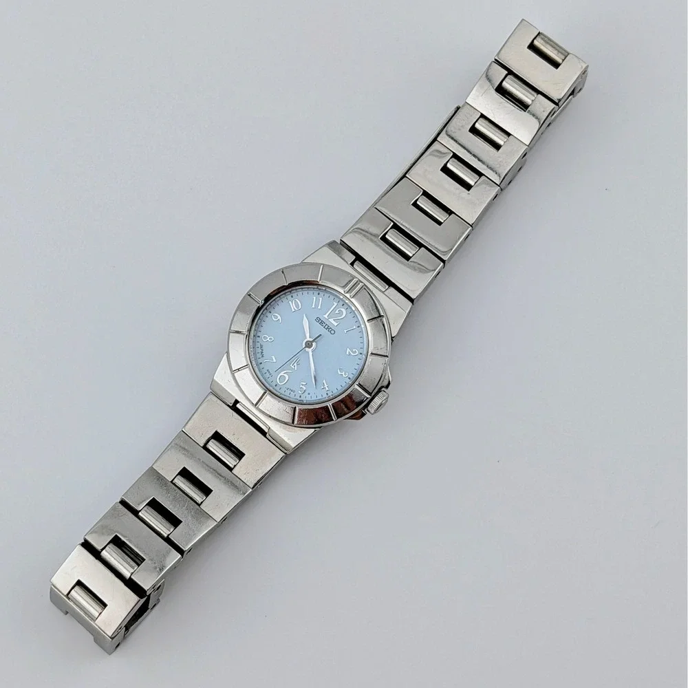 Vintage Seiko Lukia Women's Watch 4N21-1130 Blue MOP Dial Stainless Steel 5.75